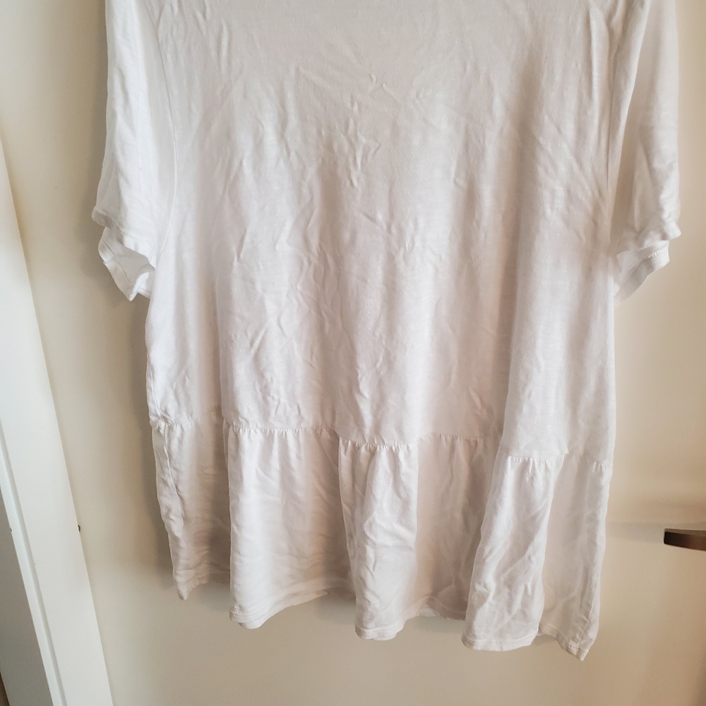 T.la V Neck Babydoll Tee - Picture 6 of 11